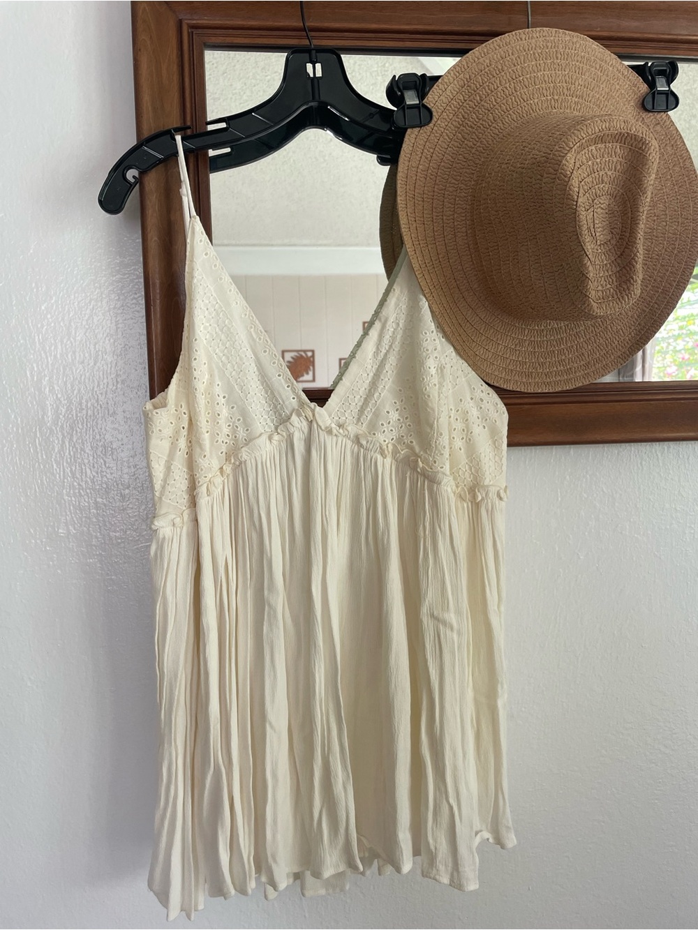 Cream Eyelet V-Neck Sleeveless Eyelet Swing Blouse